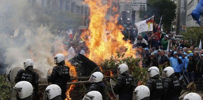 Starcia rolników z policją w Brukseli. Płonęły barykady