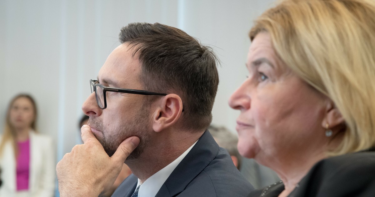 Nie tylko Daniel Obajtek kupował działki na terenie przyszłej elektrowni