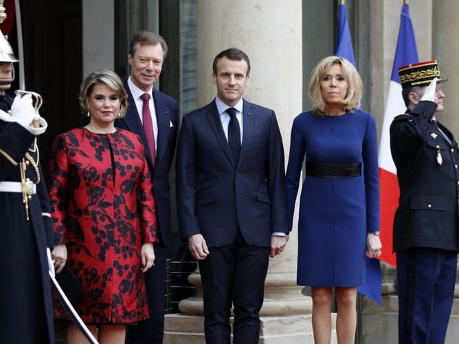 Wielka księżna Maria Teresa i wielki książę Henryk oraz Emmanel i Brigitte Macronowie