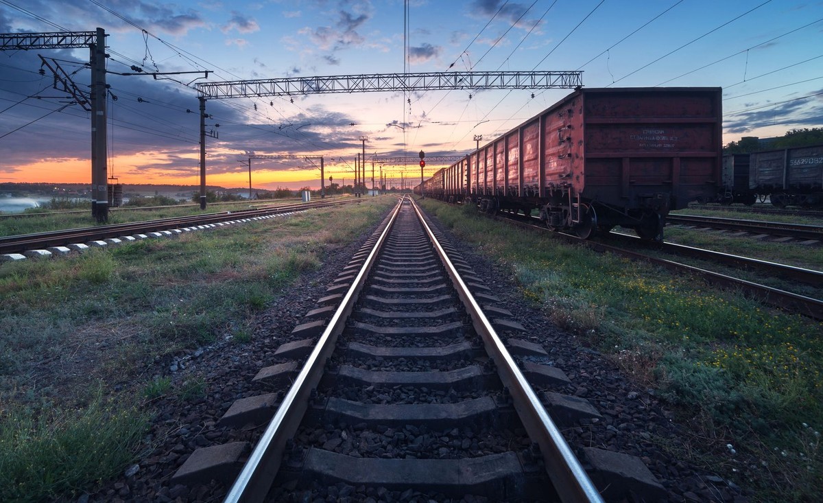 CPK i Koleje Ukraińskie będą pracować nad linią KDP Warszawa–Lwów–Kijów