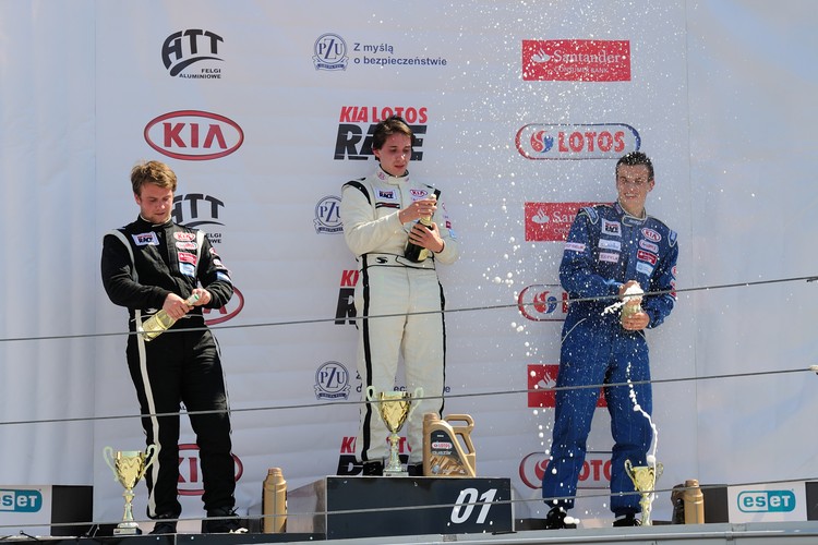 Podium IV rundy Wyścigowych Mistrzostw Polski Kia Picanto
