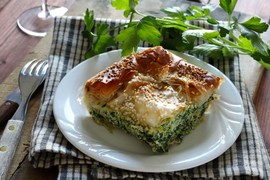 Starinska PITA SA SPANAĆEM je najukusniji doručak, a uz ovaj prost trik biće još hrskavija