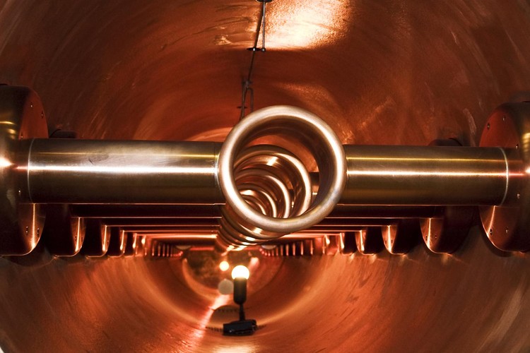 Niebezpieczeństwem będą powstające w czasie zderzania cząstek mikroskopijne czarne dziury