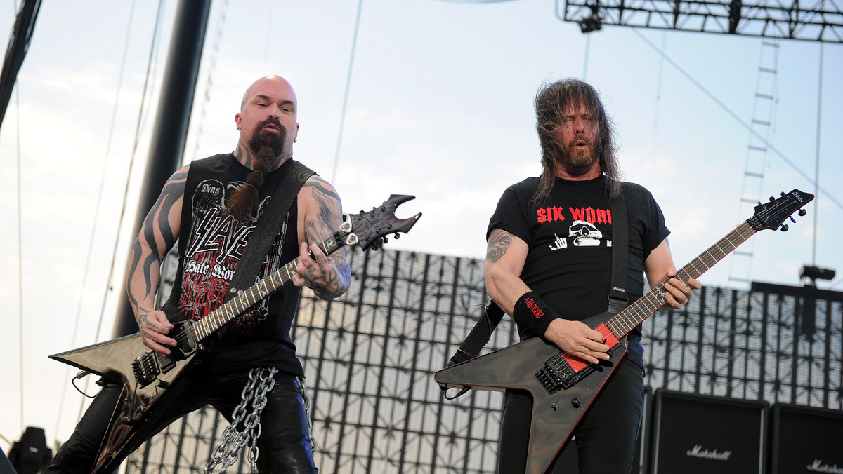 Roger Tullgren otrzymał od szwedzkiego rządu świadczenia socjalne z powodu uzależnienia od muzyki heavymetalowej. To pierwszy taki przypadek na świecie.
