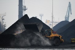 Resort klimatu chce do 30 kwietnia 2023 zawiesić normy jakościowe dla węgla