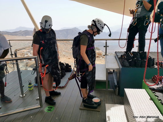 Najdłuższa tyrolka na świecie Zipline Jebel Jais w regionie Ras al-Chajma, ZEA