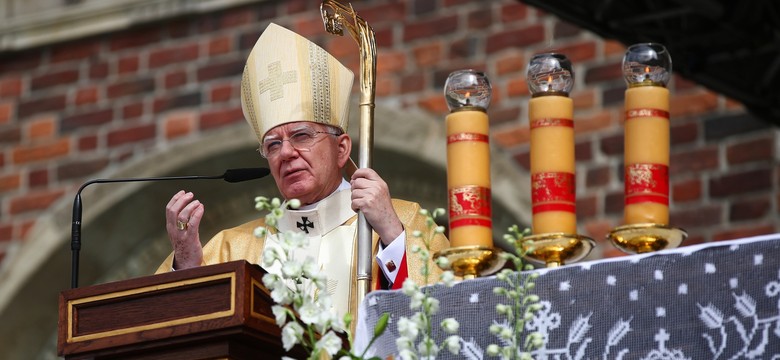 Abp Jędraszewski o "uwłaczających ideologiach": Spoza naszego kraju dochodzą groźby...