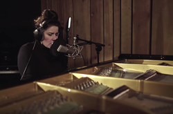 I to jest premiera na Walentynki! Barbara Wrońska prezentuje "Serce" [WIDEO]