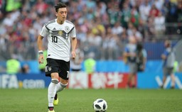 Afera Özila cieszy Erdoğana i niemieckich populistów [OPINIA]