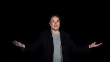 Musk zawiesił konta dziennikarzy. Teraz zmienił zdanie