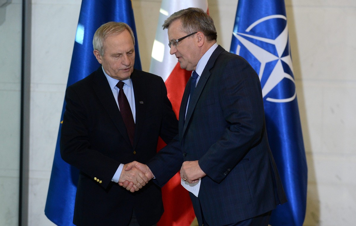 Gen. Stanisław Koziej i prezydent Bronisław Komorowski