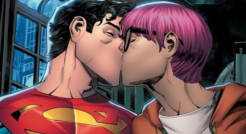 Superman now bisexual