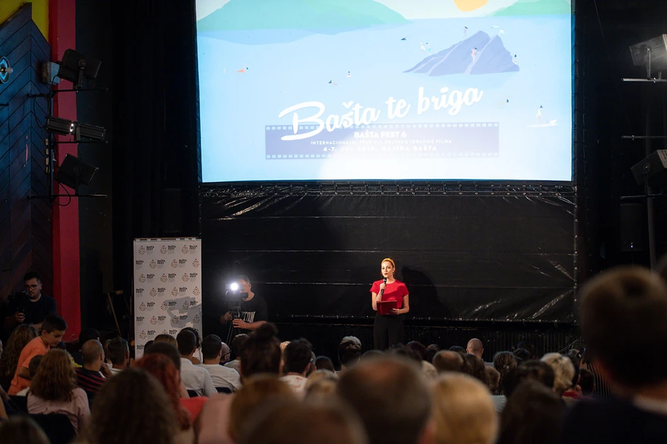 Umetnička direktorka festivala Maja Šuša u Bioskopu Vlaja