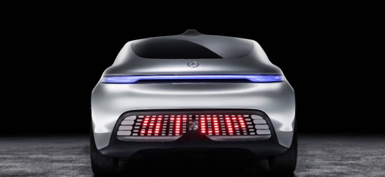 Mercedes porzuca rozwój w pełni autonomicznych samochodów osobowych, ale... nie ciężarówek