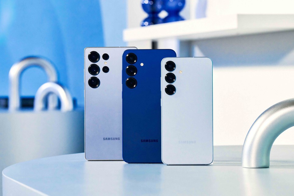 Samsung Galaxy S25 készülékek