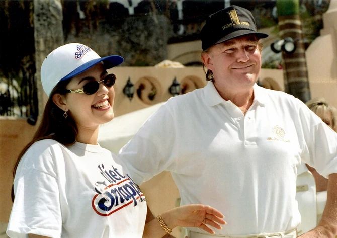 Alisija Mačado i Donald Tramp pred njeno mršavljenje pred kamerama