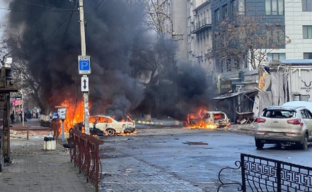 Rosyjskie wojska ostrzelały Chersoń zakazanymi pociskami zapalającymi