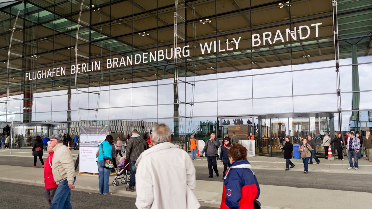 Letisko v Berlíne po spozorovaní dronu nakrátko pozastavilo prevádzku. (ilustračné foto)