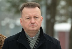 Błaszczak zawiadomi prokuraturę o aukcji WOŚP. Jest reakcja posłów KO