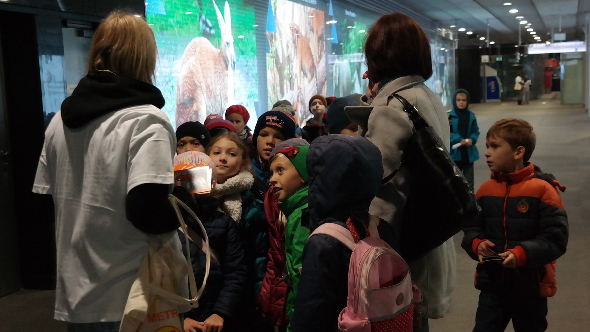 "Integracja w metrze" to wspólna akcja Fundacji Integracja i Metra Warszawskiego. Jej celem jest dostarczenie pasażerom rzetelnej wiedzy na temat niepełnosprawności, wsparcie informacyjne osób z niepełnosprawnością, a także zwrócenie uwagi na ich sytuację w Polsce. Druga edycja wydarzenia odbędzie się już we wtorek 21 czerwca!