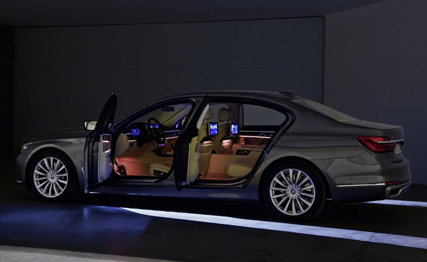 [NEWS DZIENNIK.PL] Skarga Audi oddalona. BMW ostatecznym zwycięzcą przetargu na samochody dla BOR