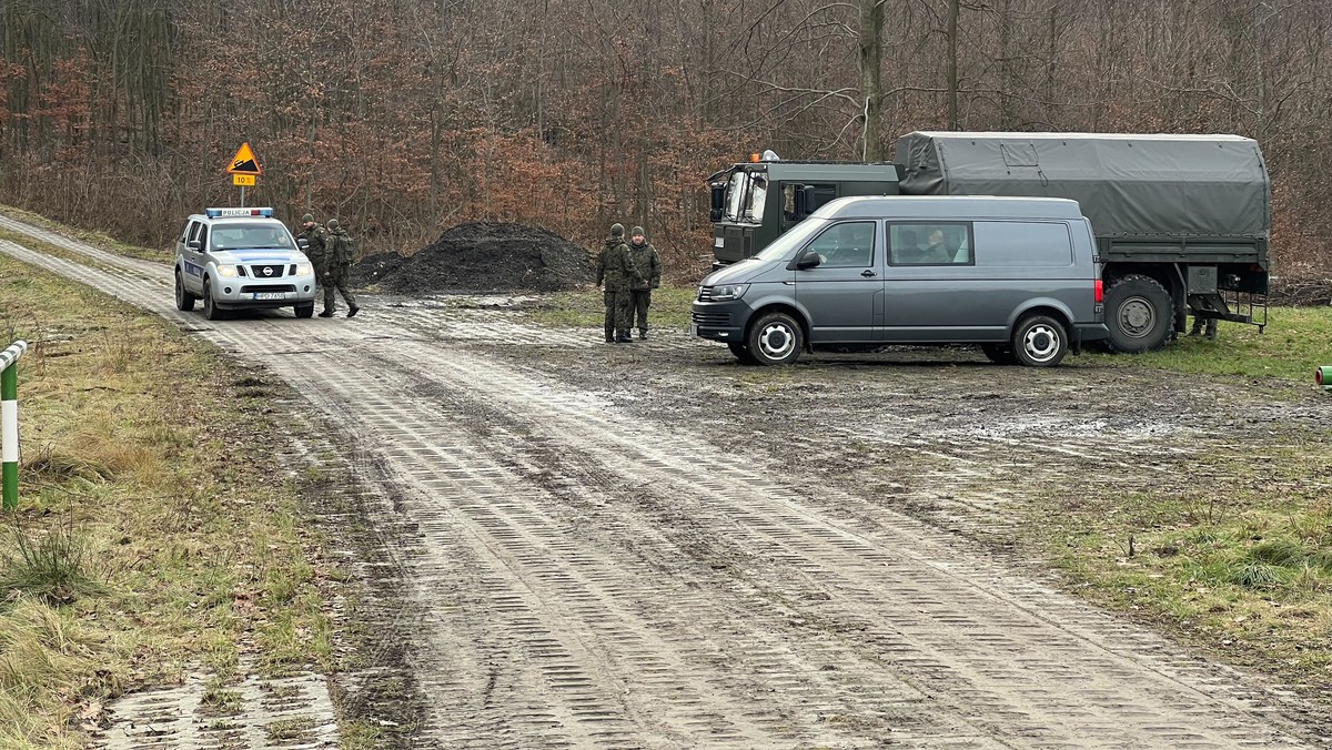 Widzieli "niezidentyfikowany obiekt". "Czarny, leciał nisko"