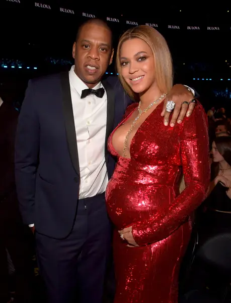 Ciężarna Beyonce i Jay-Z na rozdaniu Grammy Fot. Lester Cohen/Getty Images for NARA