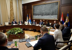 Ivica Dačić sa komesarom za ljudska prava Saveta Evrope Majklom Oflajertijem.