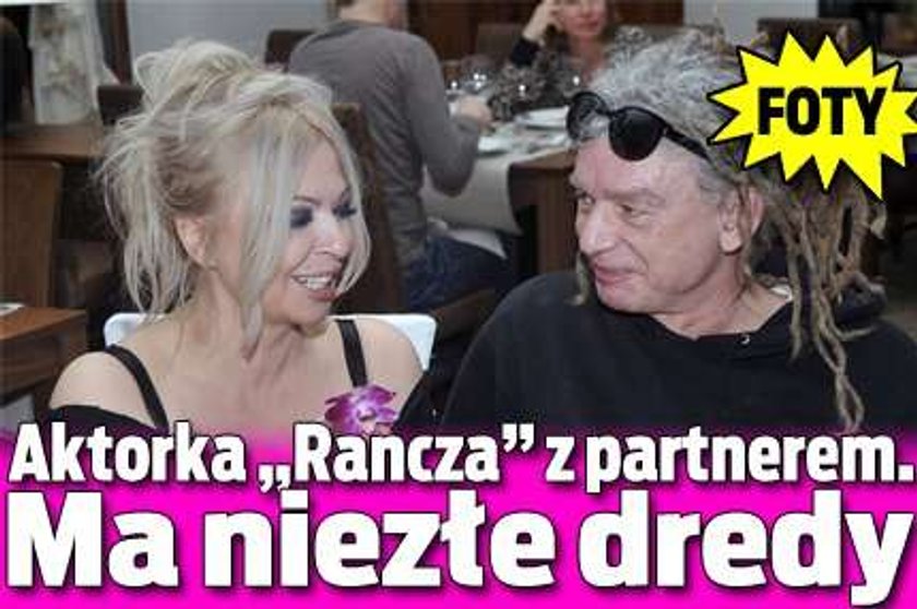 Aktorka "Rancza" z partnerem. Ma niezłe dredy. Foto