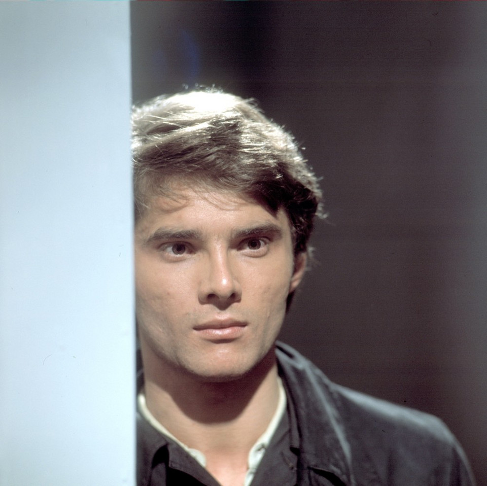 Krzysztof Kolberger w sztuce Teatru Telewisji "Popiół i diament" z 1974 r.