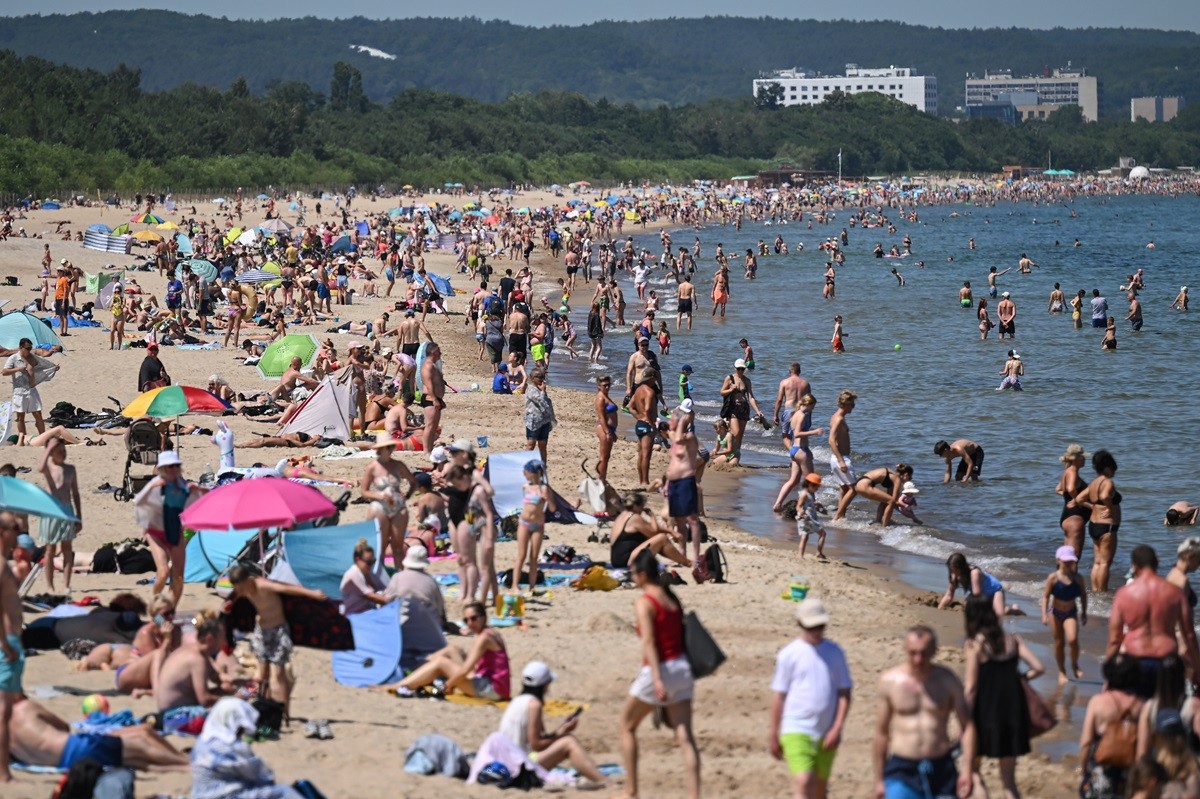 Nawet 2723,40 zł na wakacje dla nauczyciela! Sprawdź, kto i kiedy otrzyma wsparcie