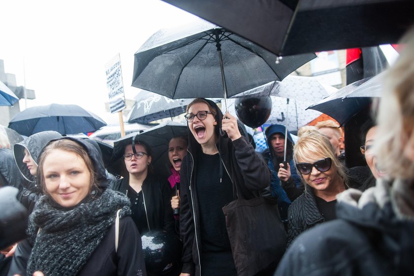 Starcia z policją podczas Czarnego Protestu