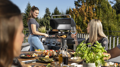 Grill stworzony dla najlepszego smaku — na co zwrócić uwagę przy wyborze grilla