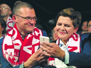 Studenci w Radzie Ministrów. Kim są 20-letni doradcy rządu PiS?