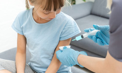 Jakie są skutki uboczne po szczepieniu u dzieci w wieku 5-11 lat? [SPRAWDZAMY]