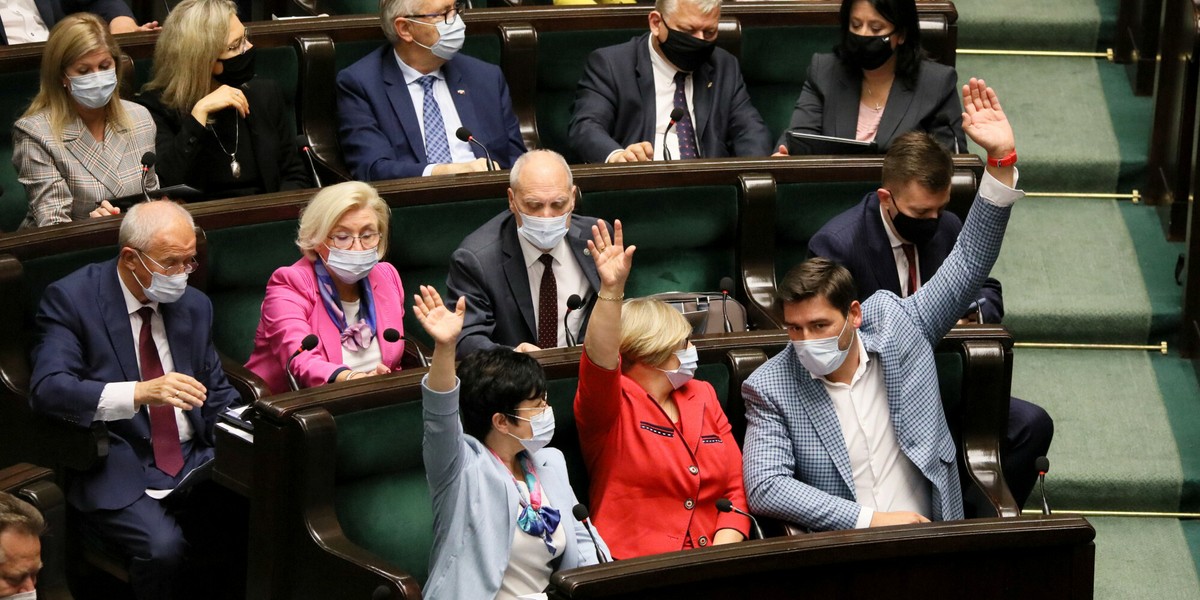 Sejm zadecydował. Stan wyjątkowy w pasie przygranicznym zostaje.