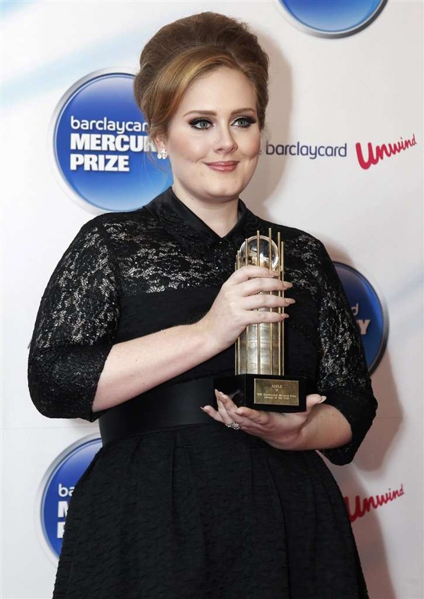 Adele lubi piwo i papierosy