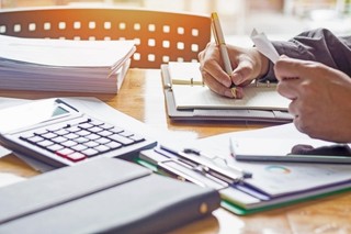 KSeF: Biuro rachunkowe może mieć dostęp do faktur klientów, ale nie musi