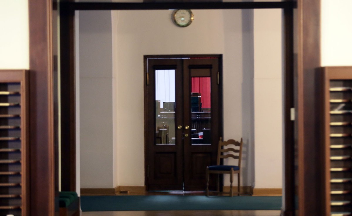 Wejście na salę posiedzeń w Sejmie