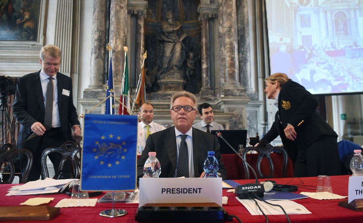 Gianni Buquicchio, przewodniczący Komisji Weneckiej