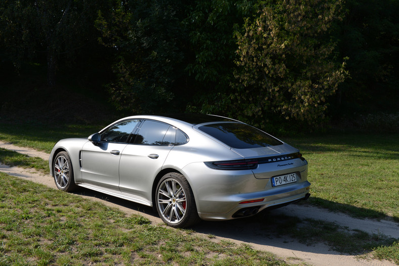 Porsche Panamera Turbo