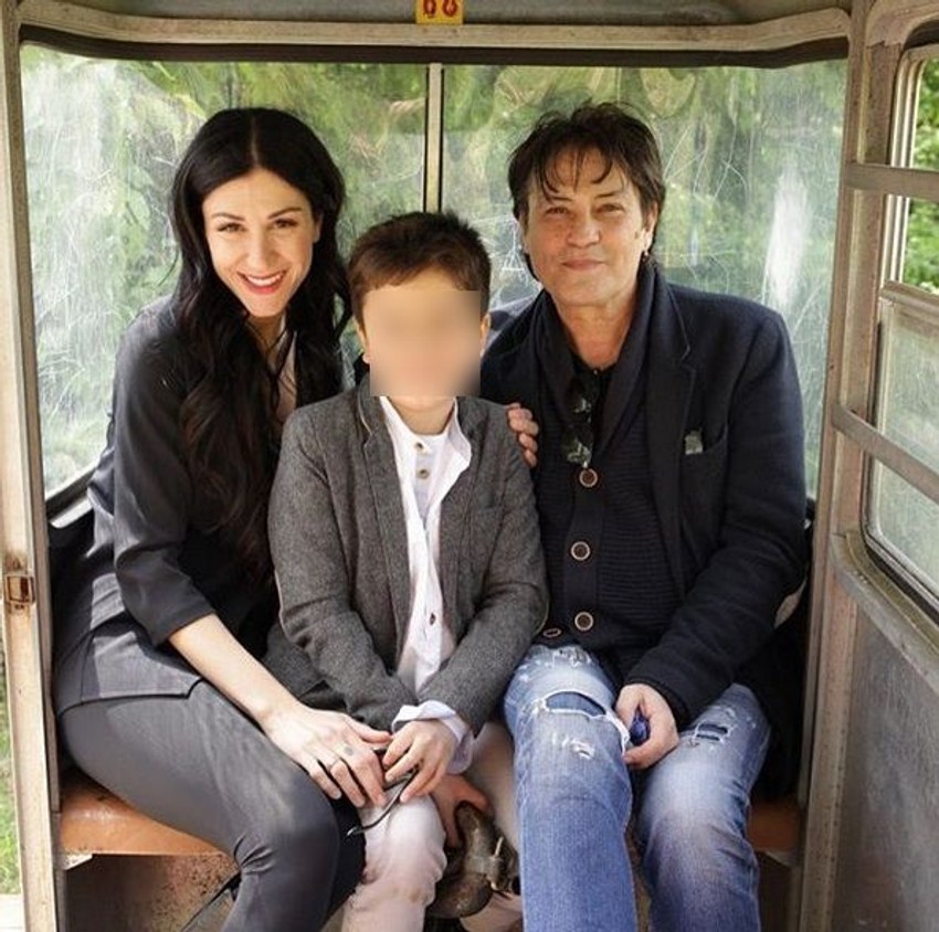 Vlado Kalember sa bivšom i sinom Darijom