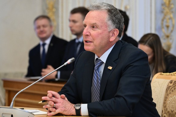 (VIDEO) NADREALAN SNIMAK Trampov čovek Putinu: "Vi ste TAKO HUMANI"