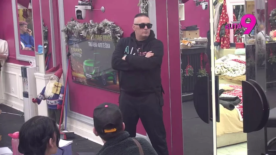 Sale Luks kažnjen šestomesečnim honorarom, nasrnuo na Boginju u Eliti 9