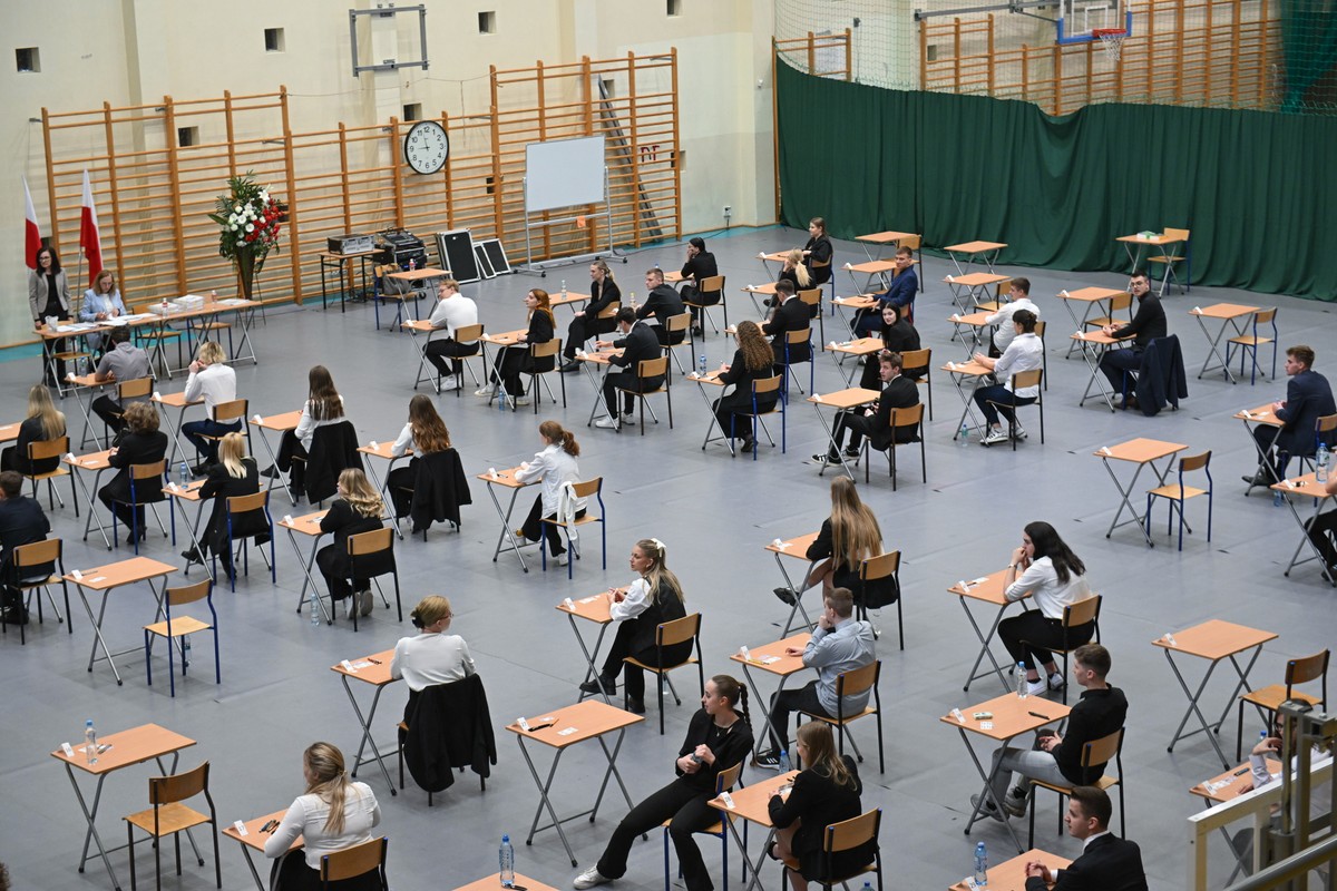 Jak mówi egzaminatorka CKE, tematy rozprawek zostały przyjęte z dużym entuzjazmem.
