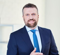 Tak nie stracisz konta w mediach społecznościowych jak Marek Suski. PORADY eksperta