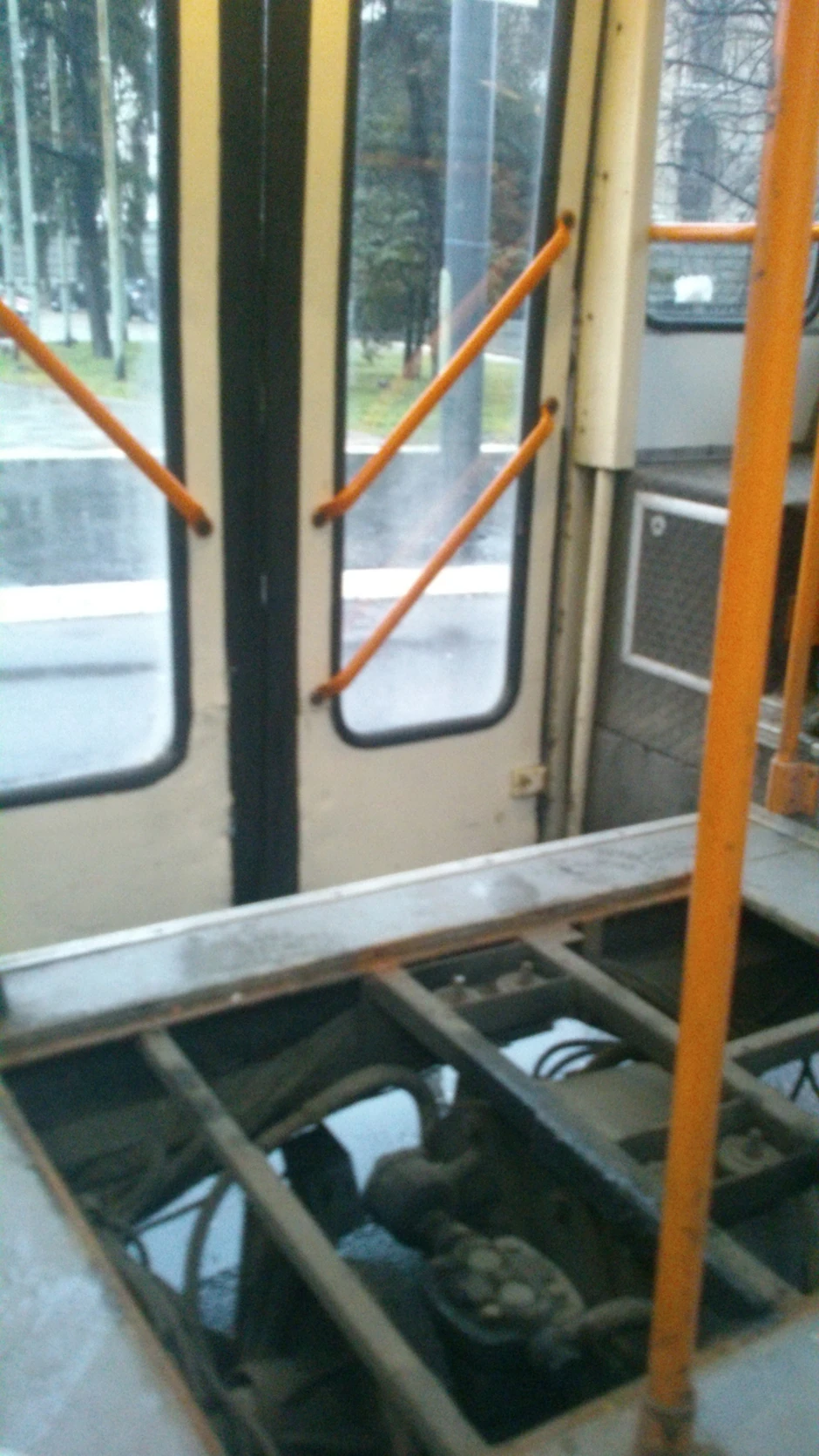 Opasnost u troli na liniji 41