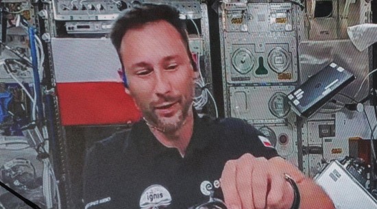 Sławosz Uznański-Wiśniewski wraca z ISS. Gdzie i kiedy kapsuła Dragon wyląduje? [RELACJA NA ŻYWO]