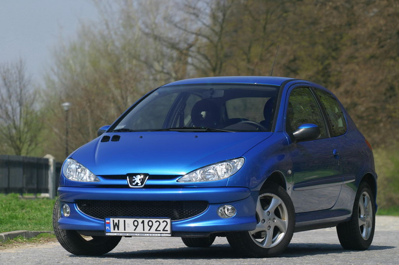 Peugeot 206 1.1 z 2005 roku 