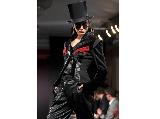 Pokaz Ewy Minge w Paryżu